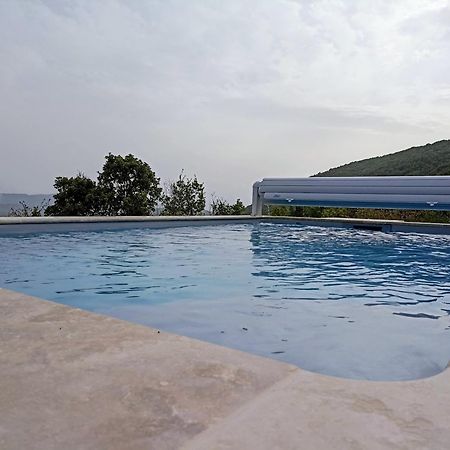 Gite Avec Piscine "La Maison De Valentine" En Provence Montsalier Bagian luar foto